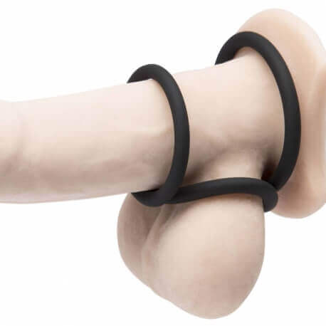 Three Rings Phallic Silicone Nero_Bianco-Meat